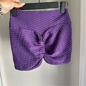 Women’s purple ribbed scrunch butt shorts
